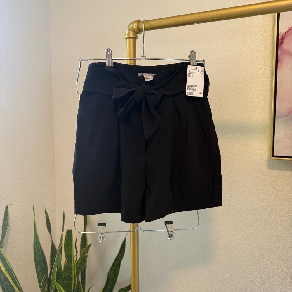 H&M Black High Waist Women's Shorts